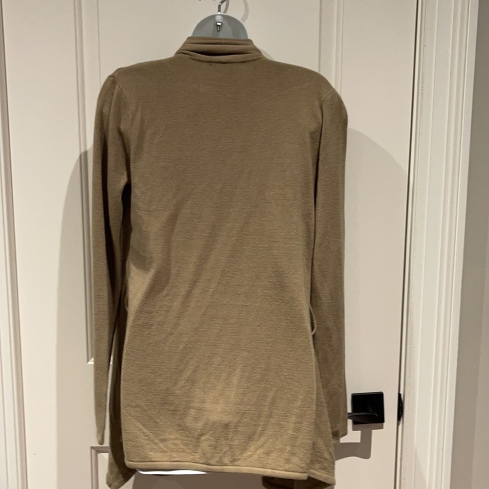 Sweater - Picture 4 of 4